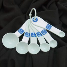 KITCHEN_WHITE MEASURING SPOONS (6)