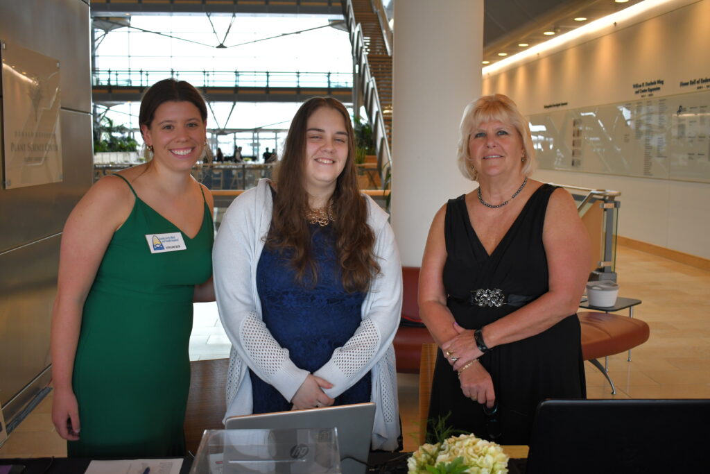 15-Check-In-Vol_DN_MHL