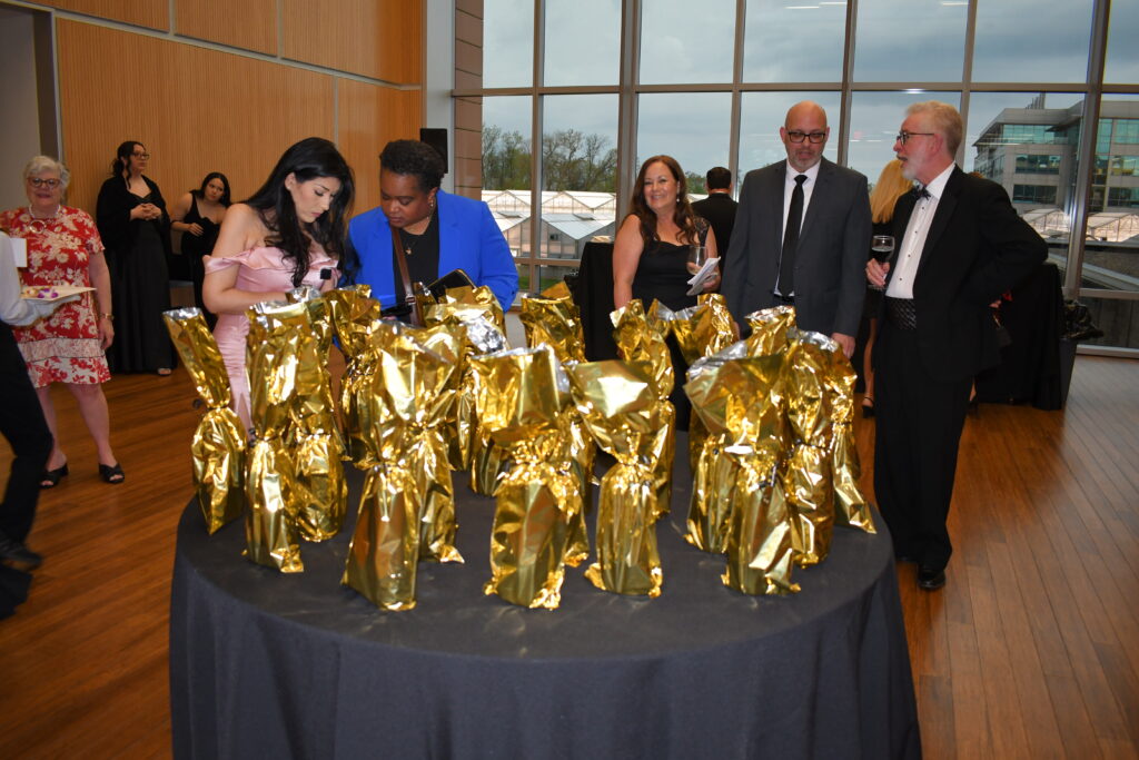 38-Spirits-Pull-live